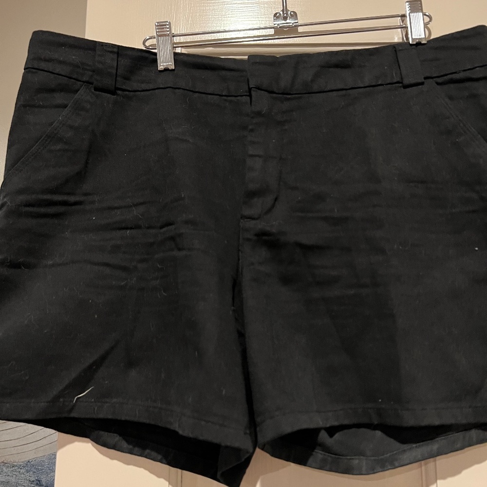 Ladies chino shorts